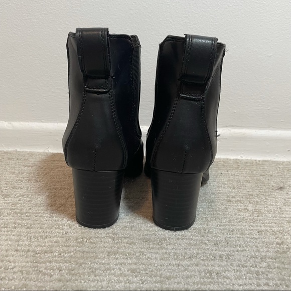 heel boots 🧡 - Picture 3 of 4